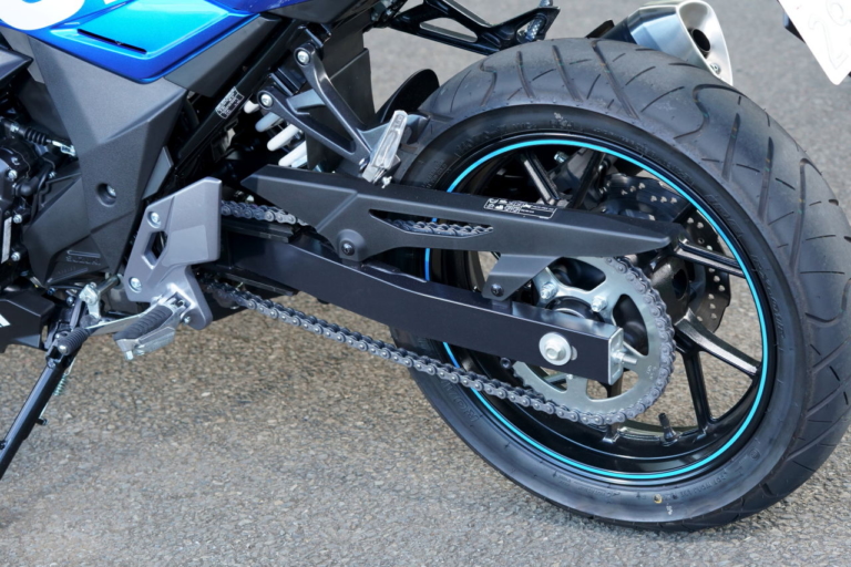 スズキ GSX250R|スイングアーム