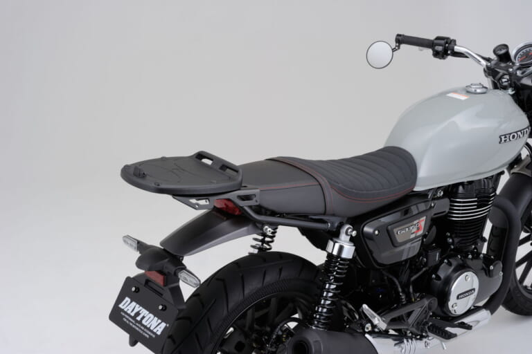 マルチウイングキャリア【GB350S用】|シーソー式ペダルを通常タイプに変更できる! デイトナからホンダGB350/GB350S用パーツ続々