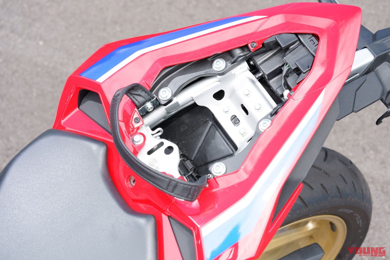 |あの4気筒のように回らなくても、CBR250RRにはエンジン屋としてのホンダの魂が宿っている!!