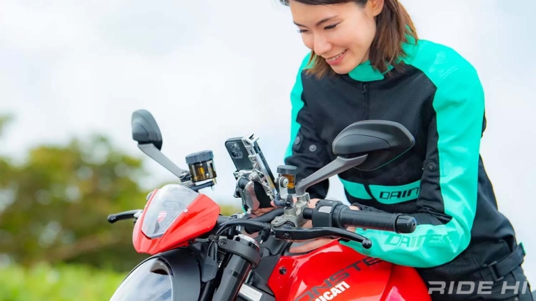 ストレスのないツーリングをかなえる最新デバイスホルダー【サイン・ハウスのMOUNT SYSTEM】
