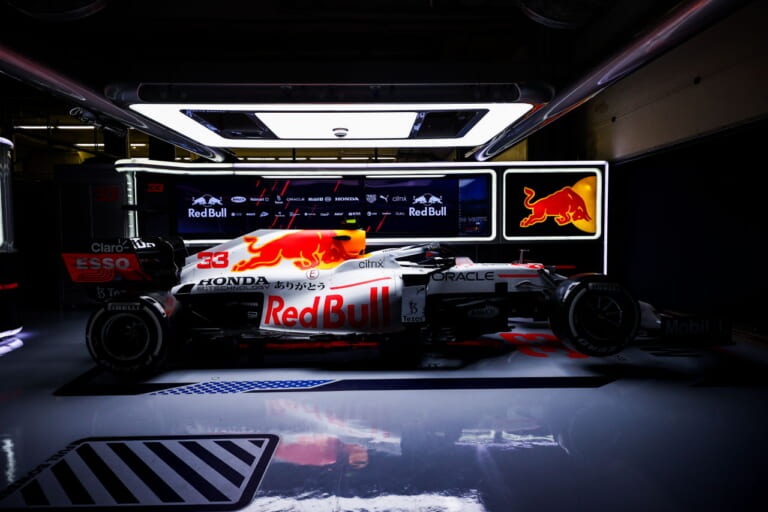Red Bull Racing RB16B|MotoGPは変わらないよね!? ホンダF1エンジンはレッドブルへ移行、そして4輪もHRCの担当に……!