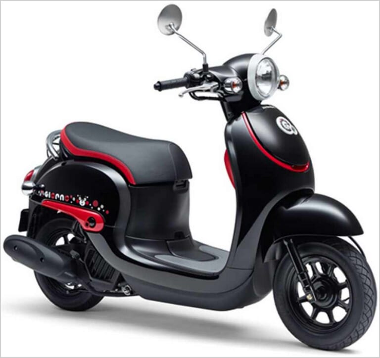 2024 HONDA GIORNOくまモンバージョン | グラファイトブラック|ホンダ ジョルノ/くまモンバージョン〈いま国内で買える新型バイクカタログ|原付一種(50cc以下)〉