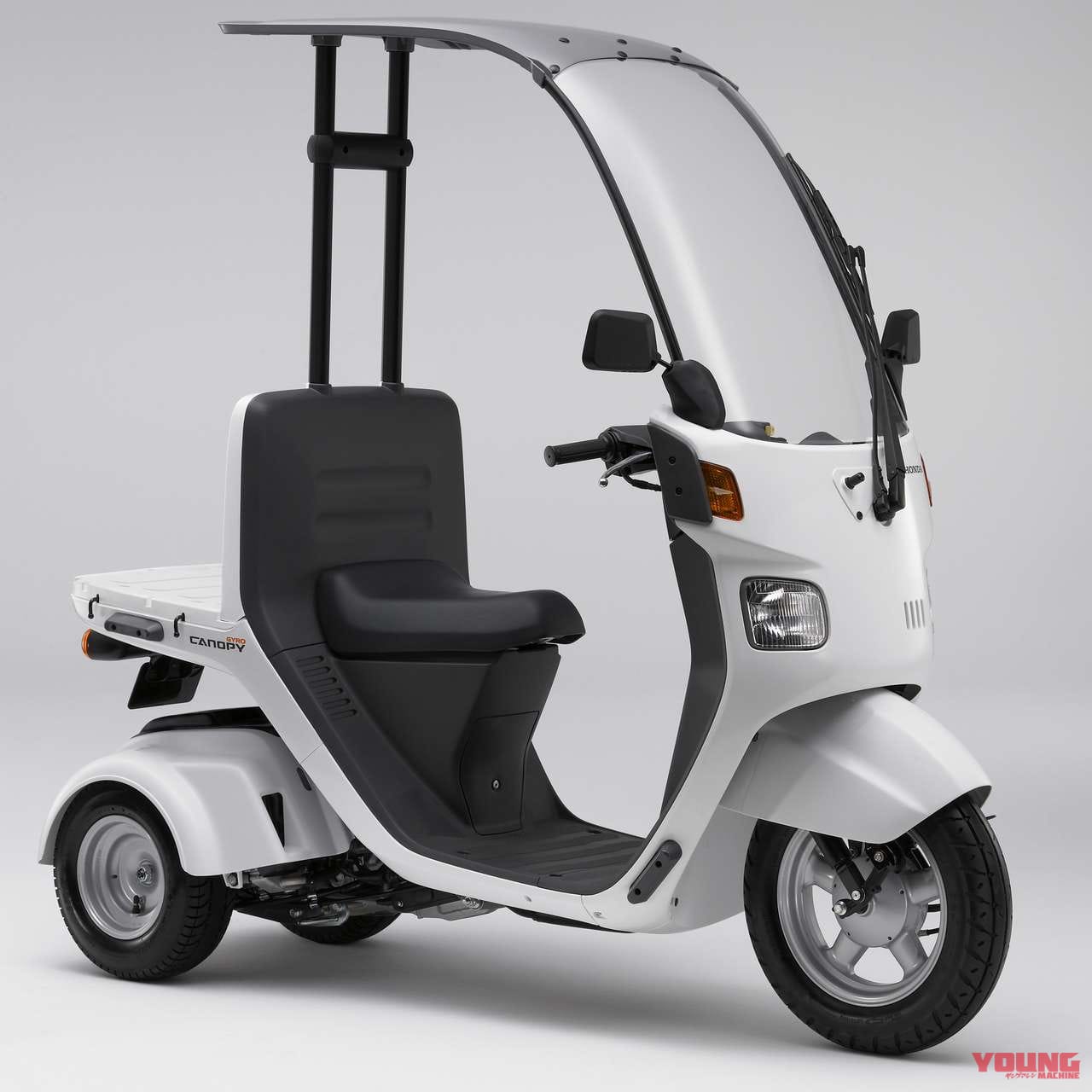 '26 ホンダ ジャイロキャノピーe:|ロスホワイト|ホンダ ジャイロe:/キャノピーe: 〈いま国内で買える新型バイクカタログ|原付一種・新基準原付(125-50cc)〉【2026最新版】