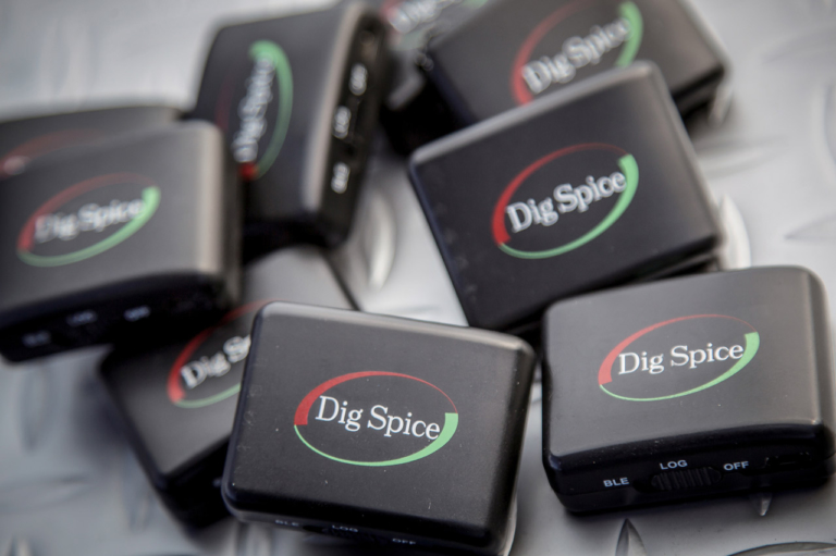 デジスパイス3|出たぞBMWブランド最高峰! M1000RR vs CBR1000RR-R/S1000RR〈#2 サーキットテスト編〉