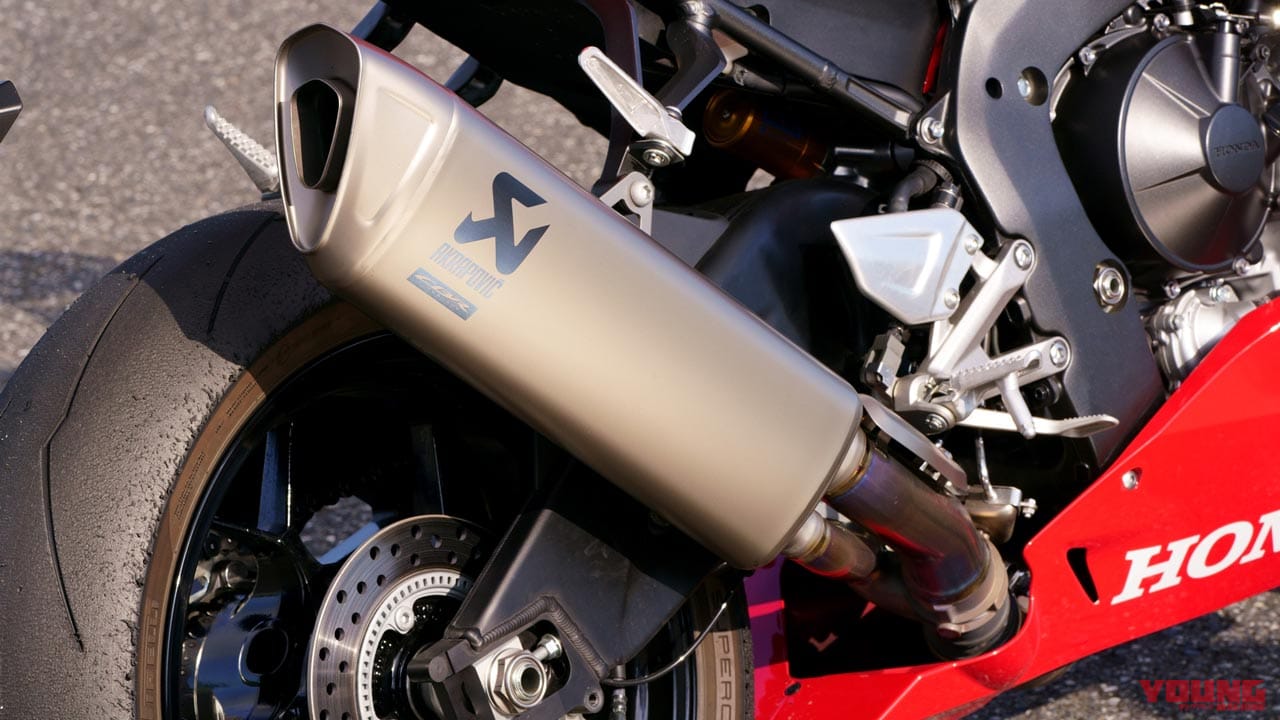 |出たぞBMWブランド最高峰! M1000RR vs CBR1000RR-R/S1000RR〈#1 ディテール比較編〉