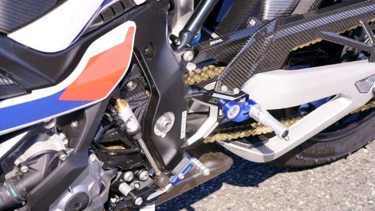 BMW M1000RR|出たぞBMWブランド最高峰! M1000RR vs CBR1000RR-R/S1000RR〈#3 公道テスト&総括編〉