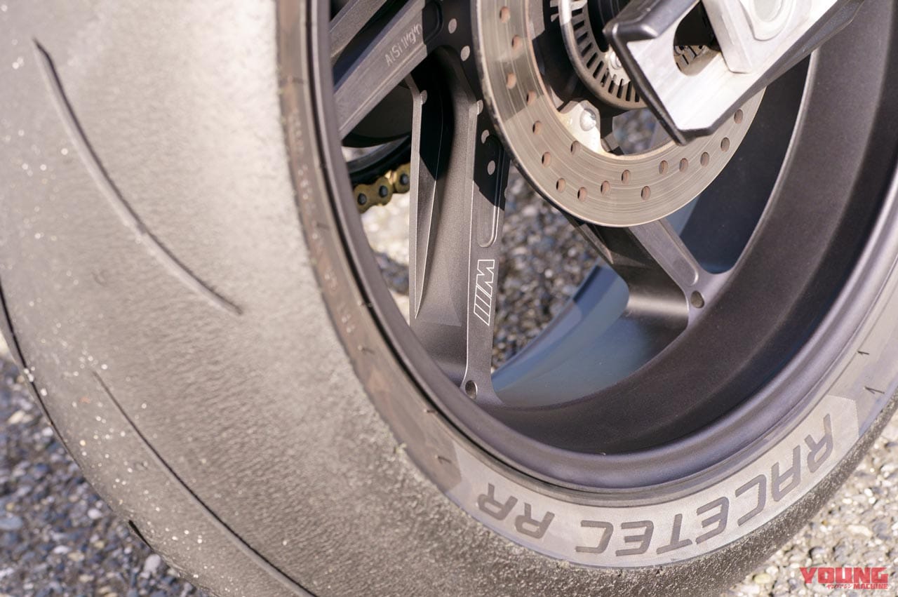 BMW S1000RR|ホイール|出たぞBMWブランド最高峰! M1000RR vs CBR1000RR-R/S1000RR〈#1 ディテール比較編〉