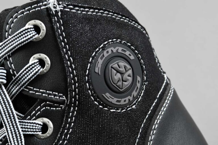 スコイコ MT016-2 DENIM デニムカジュアルライディングシューズ|アッパー|2021最新ライディングシューズ&ブーツカタログ〈スコイコ〉