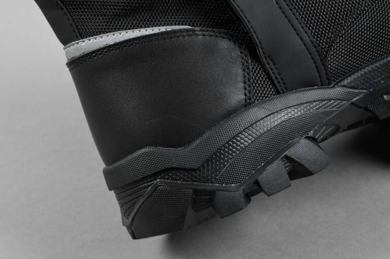 ゴールドウイン GベクターGWM X-OVERショートブーツ|ヒール|2021最新ライディングシューズ&ブーツカタログ〈ゴールドウインモーターサイクル〉