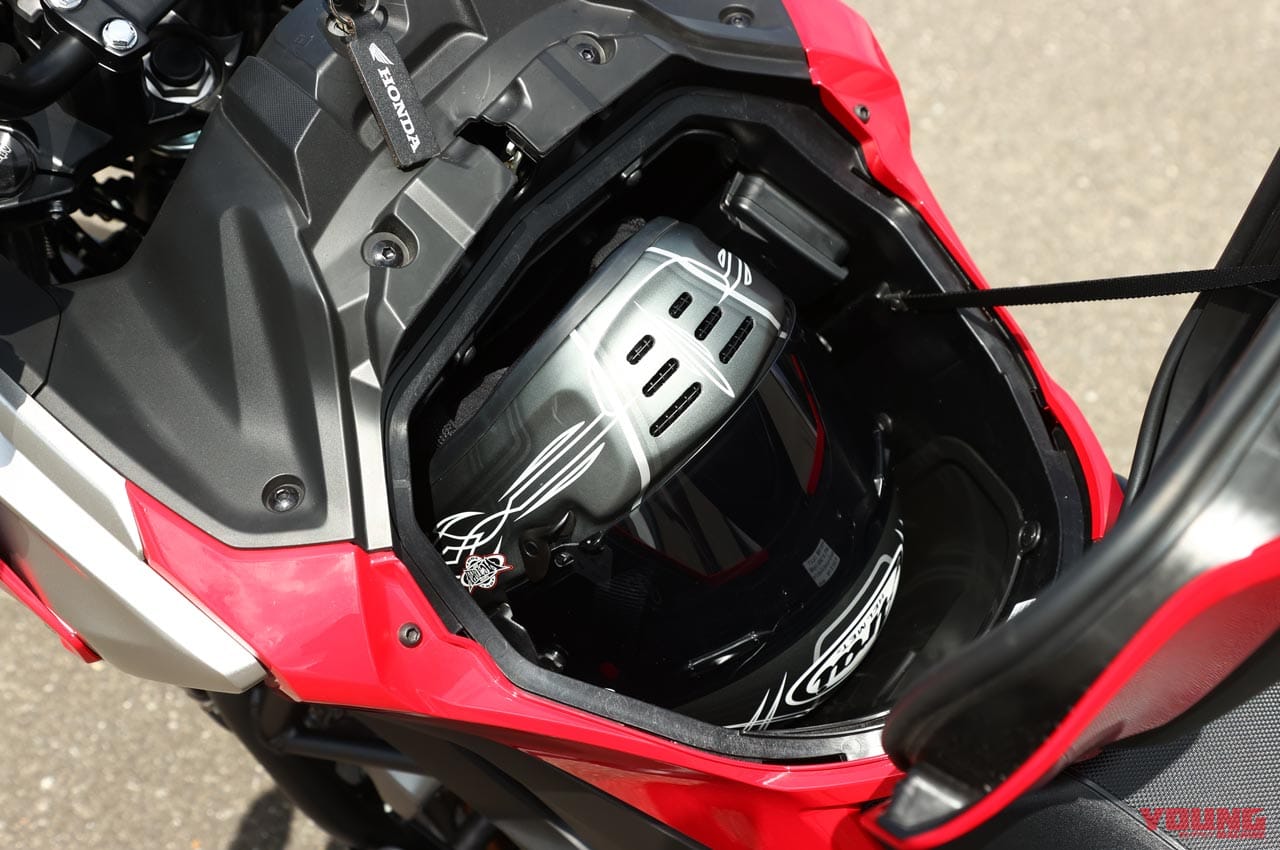 ホンダ NC750X DCT|ラゲッジボックス|ホンダNC750X DCTディテール写真解説【扱いやすさそのままにエンジン強化】