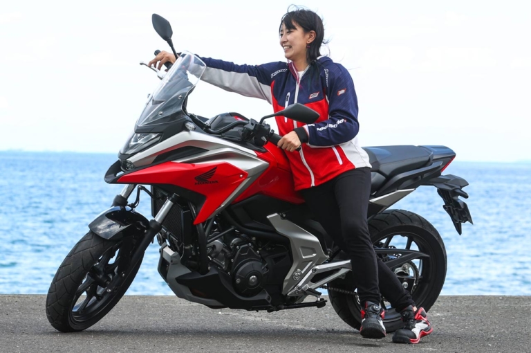 ホンダ NC750X DCT|取り回し|ホンダNC750X DCTディテール写真解説【扱いやすさそのままにエンジン強化】