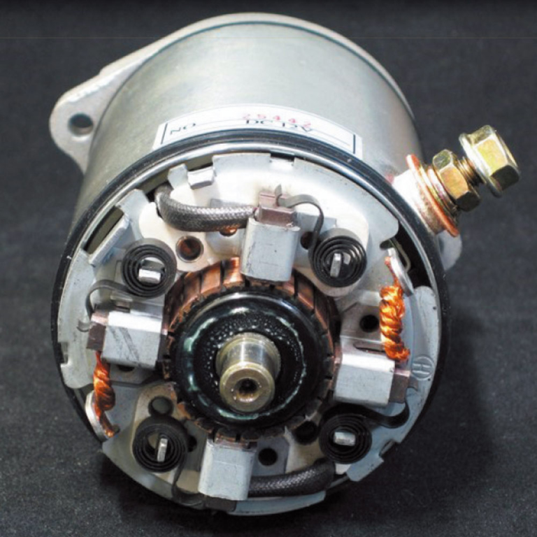 ホンダ CBX 1000|スターターモーター|’80s国産名車・ホンダCBX完調メンテナンス【独創的な機構でも固有の弱点はほとんど皆無】