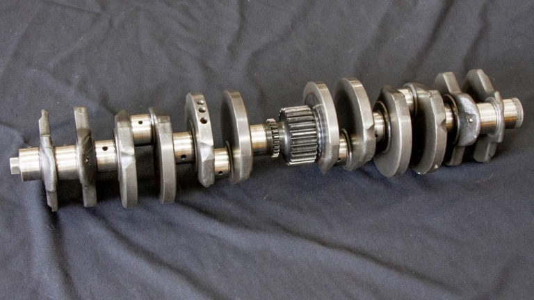 ホンダ CBX 1000|クランクシャフト|’80s国産名車・ホンダCBX完調メンテナンス【独創的な機構でも固有の弱点はほとんど皆無】