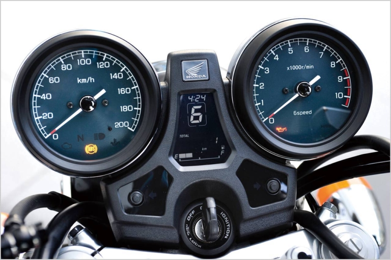 ホンダ CB1100|メーター|個性派&傑作揃いの”メーター”年代記〈’50〜’70年代編:コンビ型からアナログ2眼へ〉