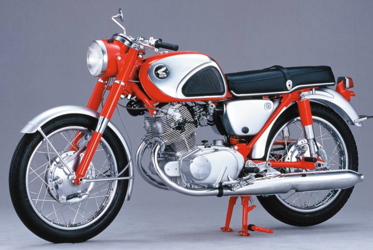 ホンダ CB72|個性派&傑作揃いの”メーター”年代記〈’50〜’70年代編:コンビ型からアナログ2眼へ〉