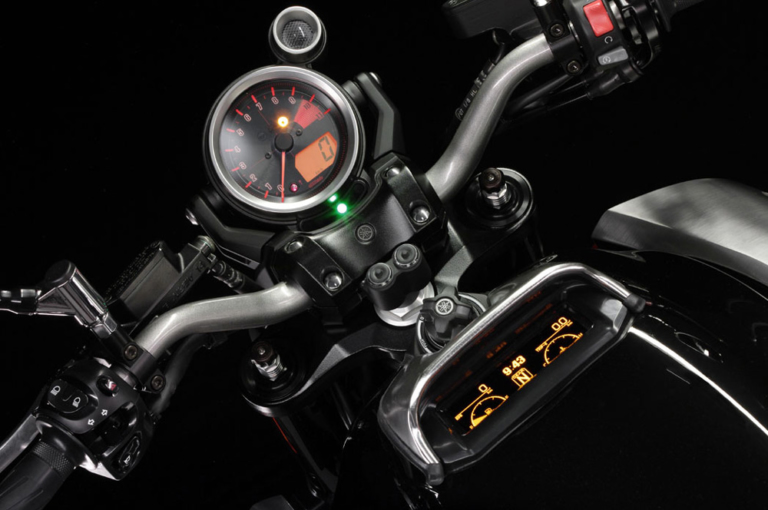 ヤマハ VMAX|メーター|個性派&傑作揃いの”メーター”年代記〈’80年代#2〉750ターボ/KZ1000R1/VMAX/ZXR250/NSR250R etc.