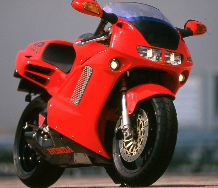 ホンダ NR|個性派&傑作揃いの”メーター”年代記〈’90年代#1〉NR/CBR900RR/アフリカツイン/NSR250R/ハヤブサ