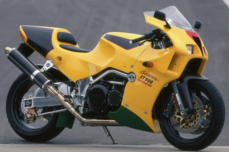 サクソン ST900|個性派&傑作揃いの”メーター”年代記〈’90年代#2〉とびっきりの変わり種×4選