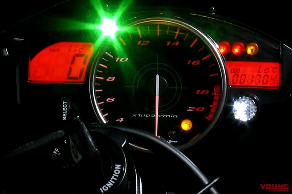 ヤマハ YZF-R6|メーター|個性派&傑作揃いの”メーター”年代記〈’00年代#1〉スーパースポーツ編【デジタル速度計が増殖】