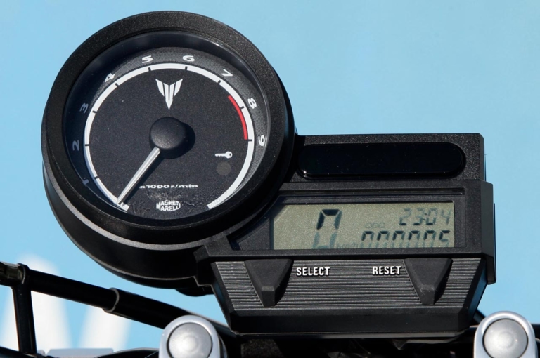 ヤマハ MT-03|メーター|個性派&傑作揃いの”メーター”年代記〈’00年代#2〉ネイキッド編【もはやフォルムの一部。遊びゴコロ爆発!】