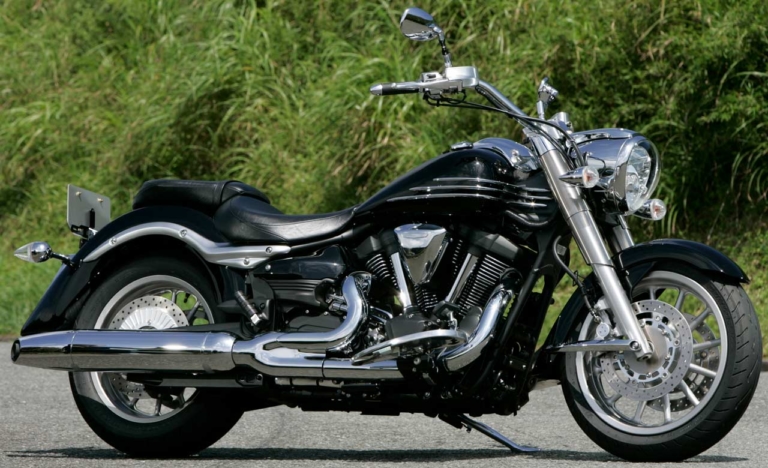 ヤマハ ロードライナーシリーズ|個性派&傑作揃いの”メーター”年代記〈’00年代#3〉クルーザー編【気分盛り上がる抜群のデザイン性】