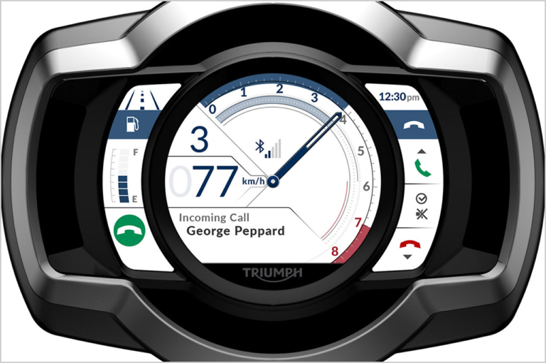 トライアンフ スクランブラー1200XC/XE|メーター|個性派&傑作揃いの”メーター”年代記〈’10年代以降〉【カラー液晶がデビューしジワジワ浸透中】
