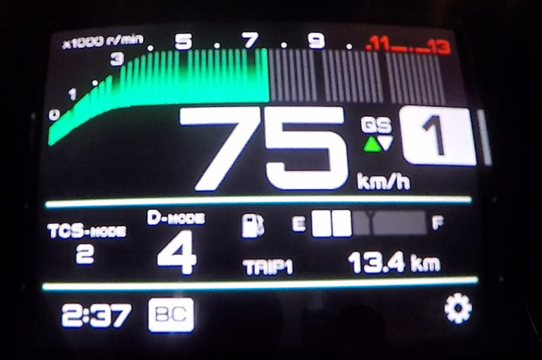 タコメーター|バイクのメーターはどうやって作られるのか?〈メーカー直撃・開発者インタビュー〉
