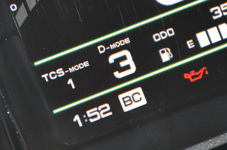 モード表示|メーター|バイクのメーターはどうやって作られるのか?〈メーカー直撃・開発者インタビュー〉