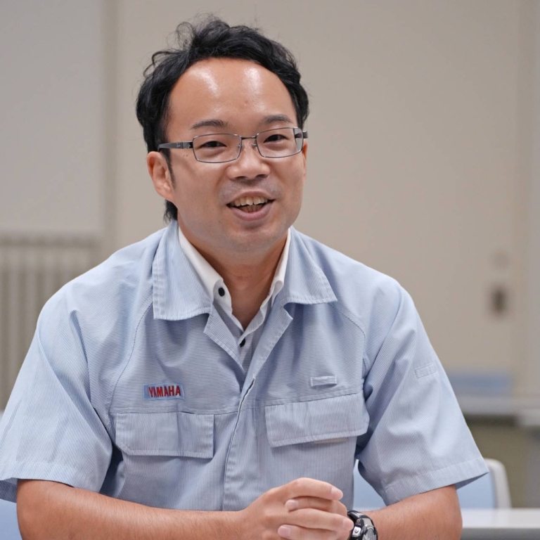 ヤマハ メーター開発者インタビュー|バイクのメーターはどうやって作られるのか?〈メーカー直撃・開発者インタビュー〉