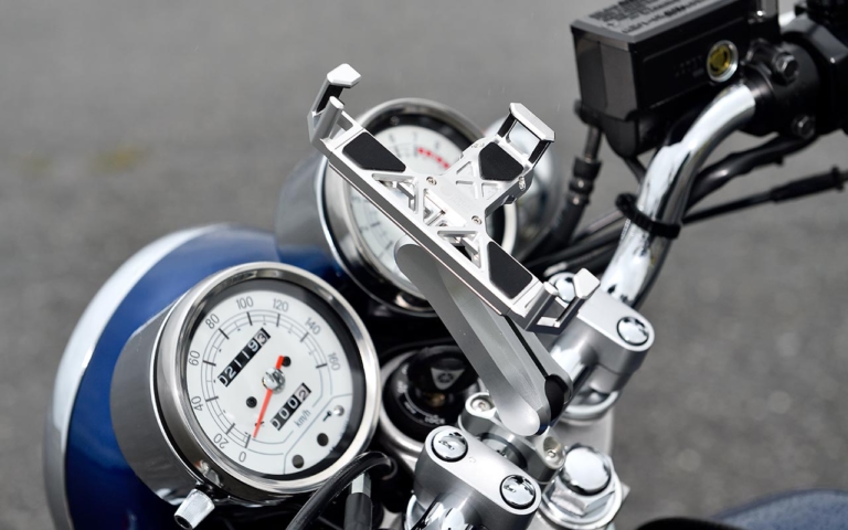 サイン・ハウス バイク専用デバイスホルダー マウントシステム|サイン・ハウスのバイク専用デバイスホルダー「マウントシステム」:時代のニーズに合わせた新製品が登場!