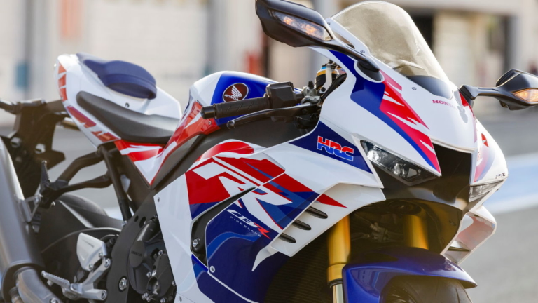 限定30周年カラー!! ホンダ新型「CBR1000RR-R/SP」登場、パワー特性もリファイン
