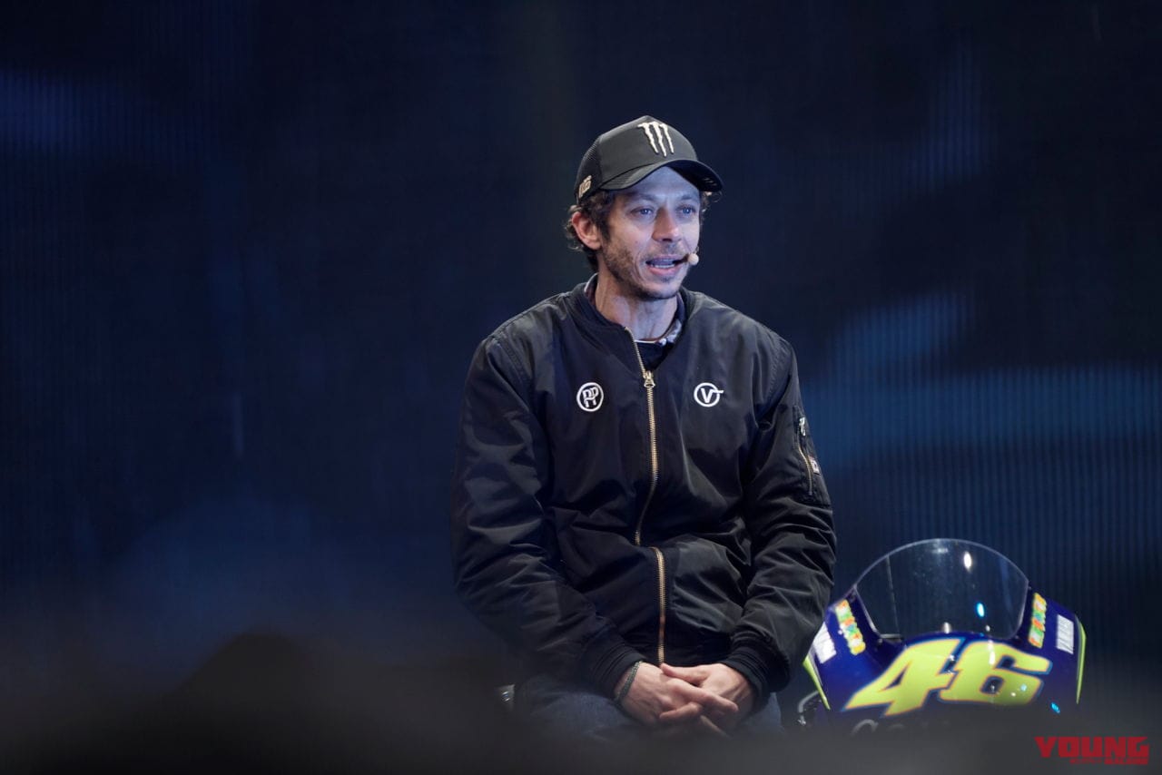 |ヤマハがロッシに特別仕様「R1 GYTR VR46 Tribute」をプレゼント! お別れ会「One More Lap」で