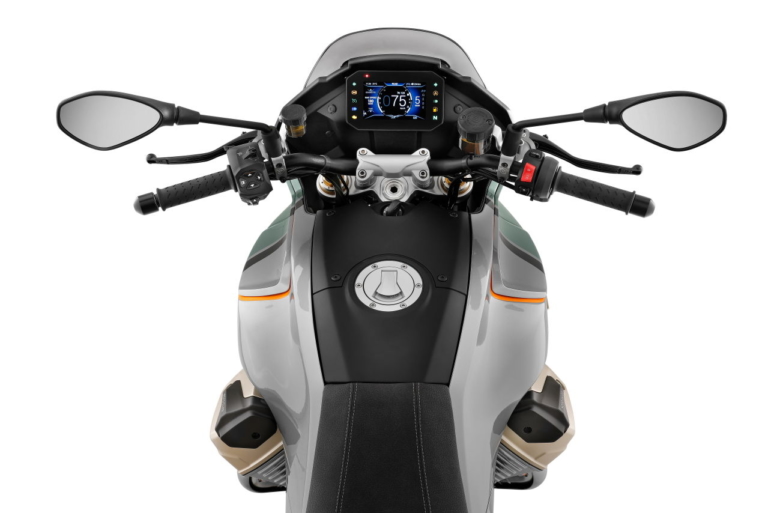 MOTO GUZZI V100 MANDELLO|モトグッツィ「V100マンデッロ」世界初公開! 電動アクティブエアロを初装備