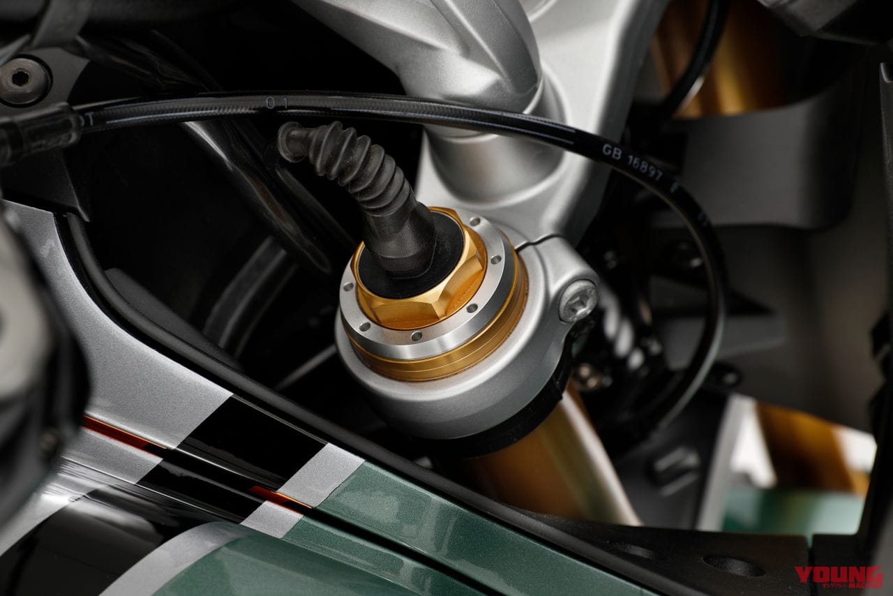 MOTO GUZZI V100 MANDELLO|モトグッツィ「V100マンデッロ」世界初公開! 電動アクティブエアロを初装備