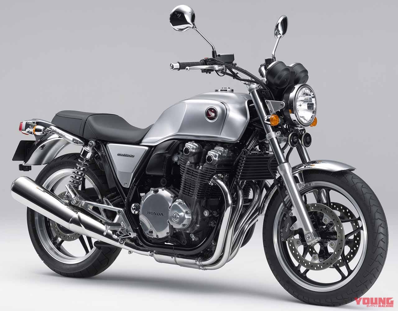 CB1100/ABS|ホンダCB1100 歴代&全カラーオールアルバム前編【’10〜’12:拍手で迎えられた”第1世代”】