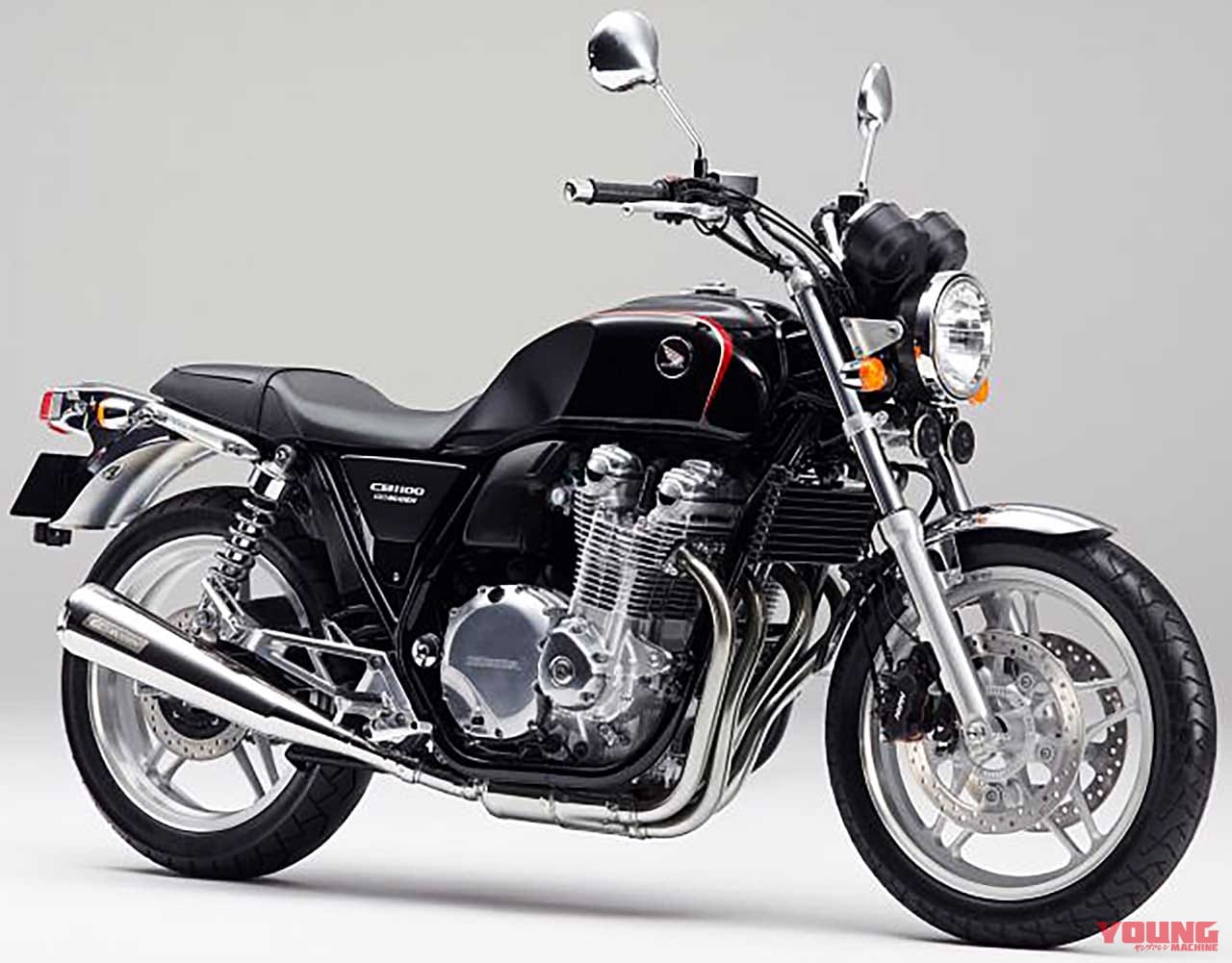 CB1100 無限エディション|ホンダCB1100 歴代&全カラーオールアルバム前編【’10〜’12:拍手で迎えられた”第1世代”】