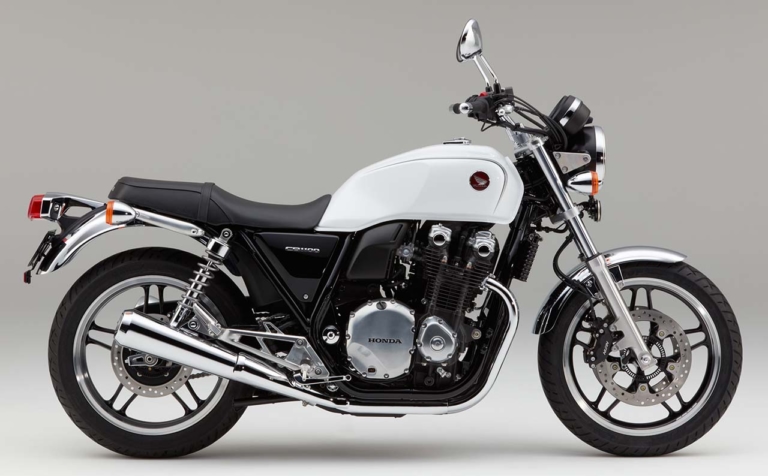 CB1100/Eパッケージ|ホンダCB1100 歴代&全カラーオールアルバム後編【’17〜’20:スポーティなRSも登場した”第3世代”】