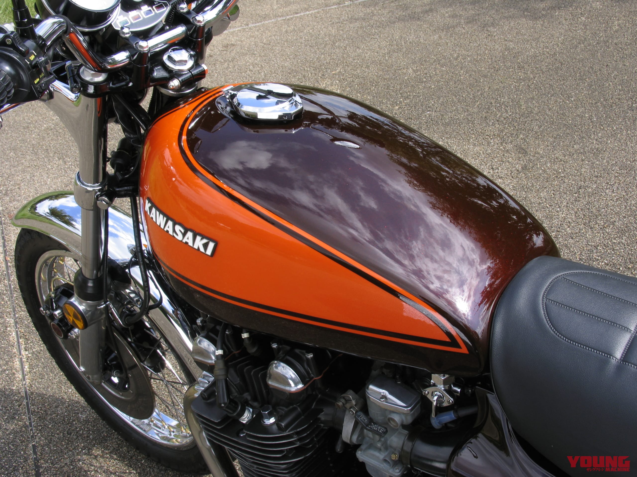 Z650RS|Z900RS|燃料タンク|Z1||跨ったァァァァ! 新型カワサキZ650RSついに日本初公開!!〈編集長即出しレポ〉