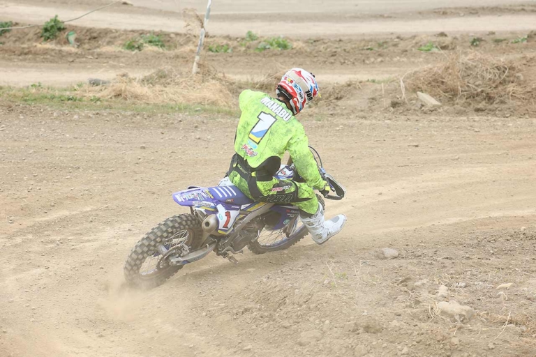 ライテク|着座位置|コーナリング|トラクションのかけ方|どこに? どのタイミングで? なぜ座る? シッティング大研究〈渡辺学のオフロードライディング指南|後編〉