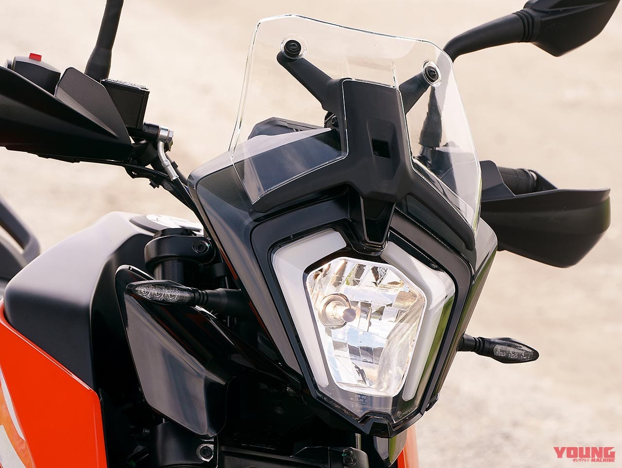|KTM 250/390アドベンチャー試乗比較【ディテール編|取り回し軽快な単気筒マシン】