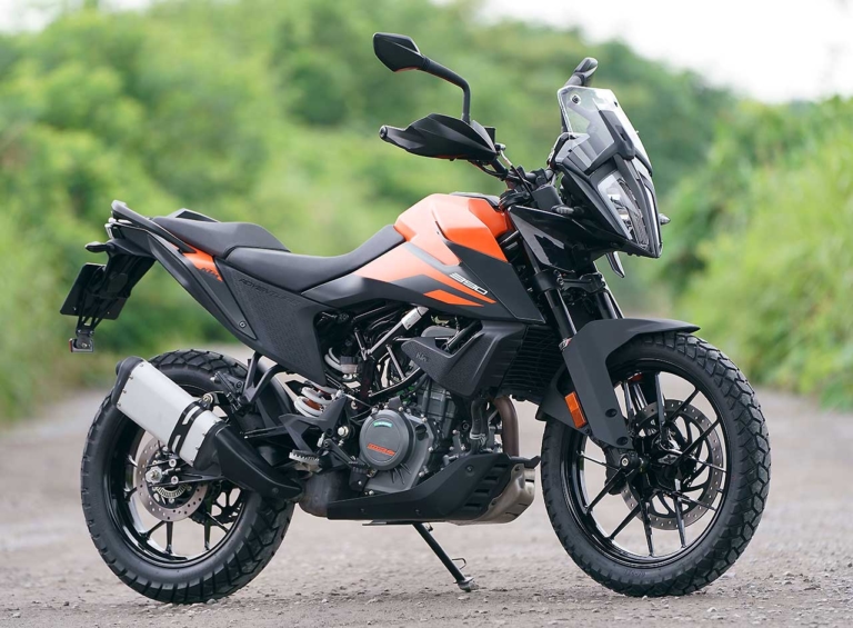 KTM 390アドベンチャー|諸元|KTM 250/390アドベンチャー試乗比較【ディテール編|取り回し軽快な単気筒マシン】