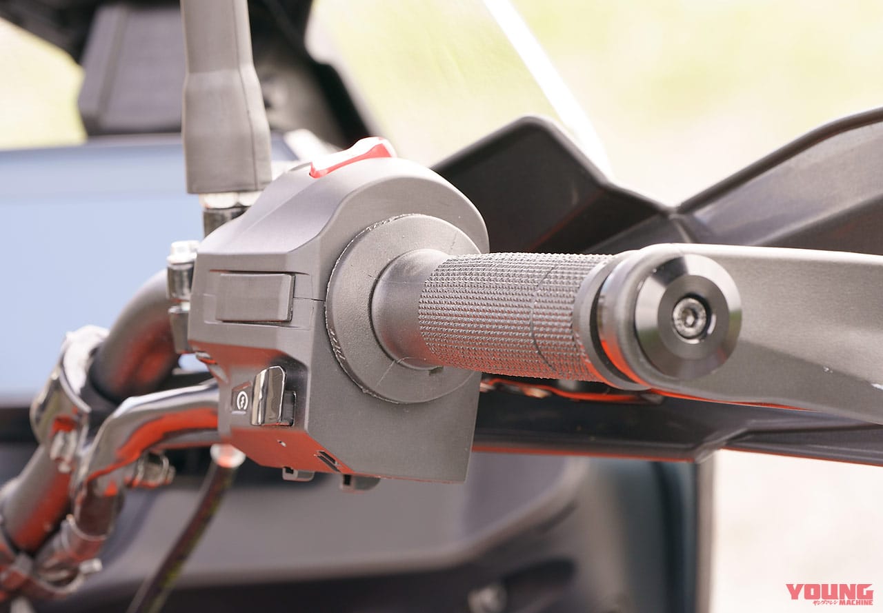 |KTM 250/390アドベンチャー試乗比較【ディテール編|取り回し軽快な単気筒マシン】