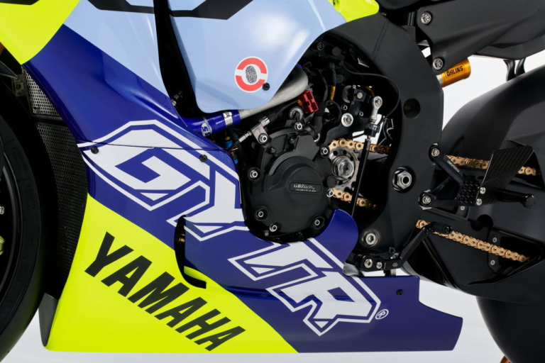 R1 GYTR VR46 Tribute|ヤマハがロッシに特別仕様「R1 GYTR VR46 Tribute」をプレゼント! お別れ会「One More Lap」で