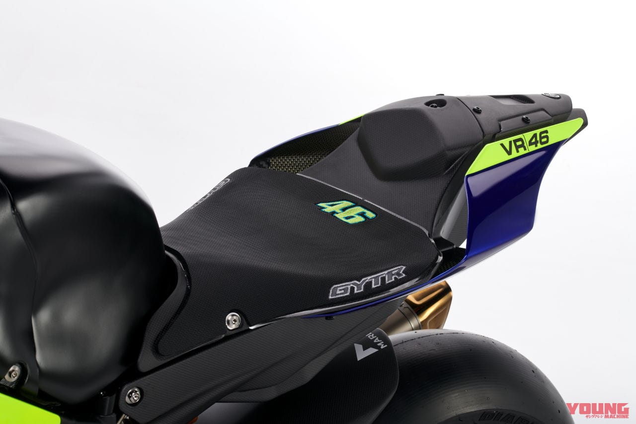 R1 GYTR VR46 Tribute|ヤマハがロッシに特別仕様「R1 GYTR VR46 Tribute」をプレゼント! お別れ会「One More Lap」で