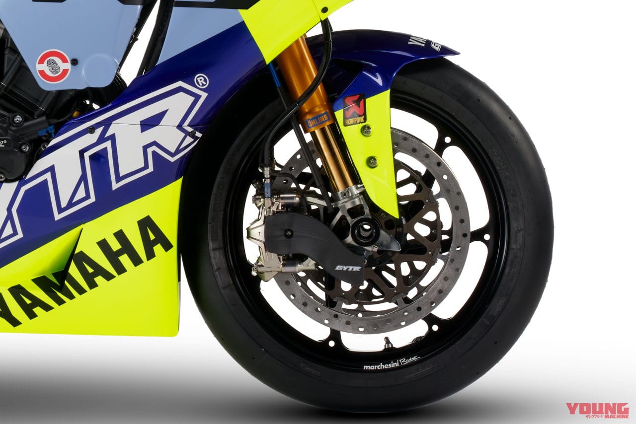 R1 GYTR VR46 Tribute|ヤマハがロッシに特別仕様「R1 GYTR VR46 Tribute」をプレゼント! お別れ会「One More Lap」で