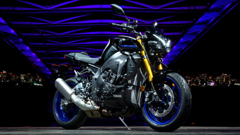 ヤマハ新型「MT-10 SP」登場! 電子制御オーリンズやステンメッシュホースで武装