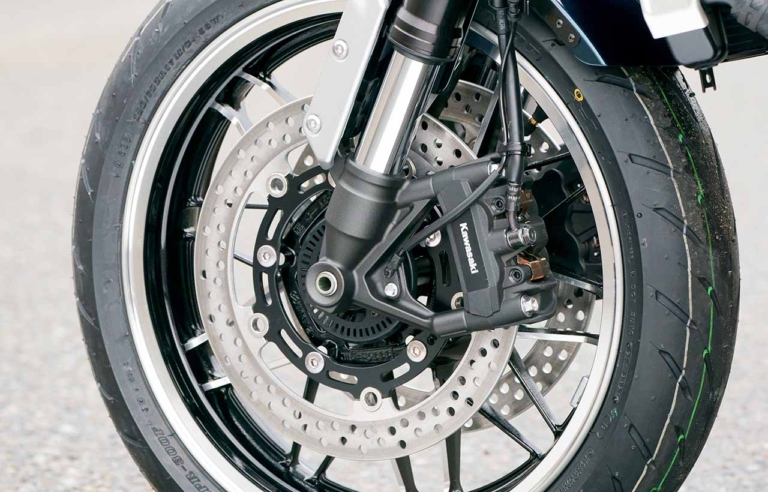 Z900RS ブレーキシステム|超絶人気!カワサキZ900RS SEディテール徹底解説【STDとの違いはズバリここだ!!】