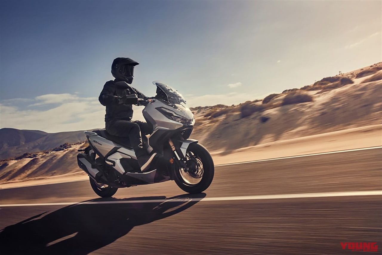 スパングルシルバーメタリック|ホンダ新型「ADV350」見参!! 欧州にタフ・スクーター投入で国内はADV250の可能性も出てきた!