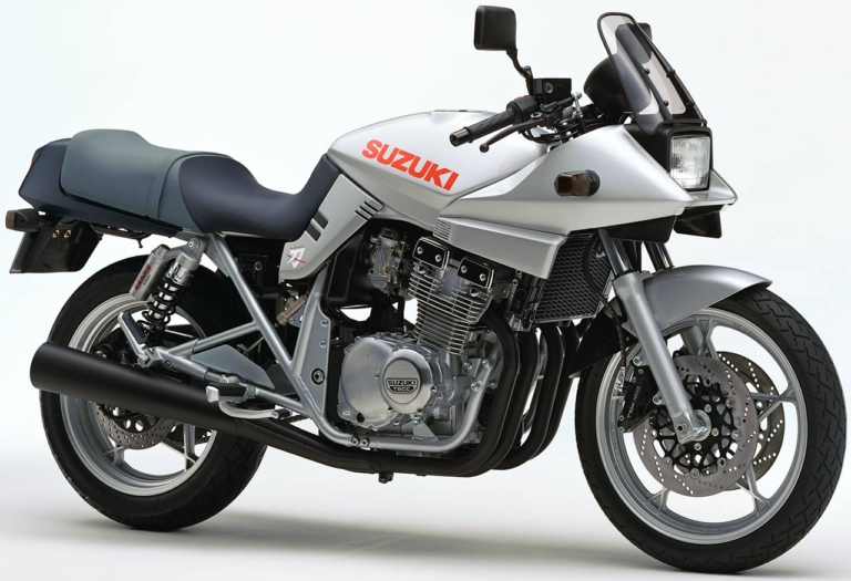 スズキGSX400Sカタナ|た、高すぎて手が……【驚異の爆上がり!? 】 高値で取り引きされる”絶版車”アルバム