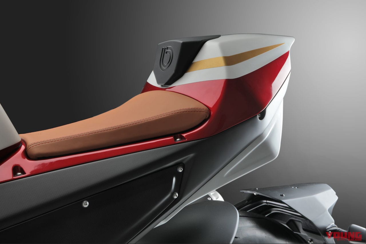 BIMOTA KB4 RC|ビモータ「KB4/KB4 RC」初公開! サプライズのネイキッド版も登場のカフェスポーツ